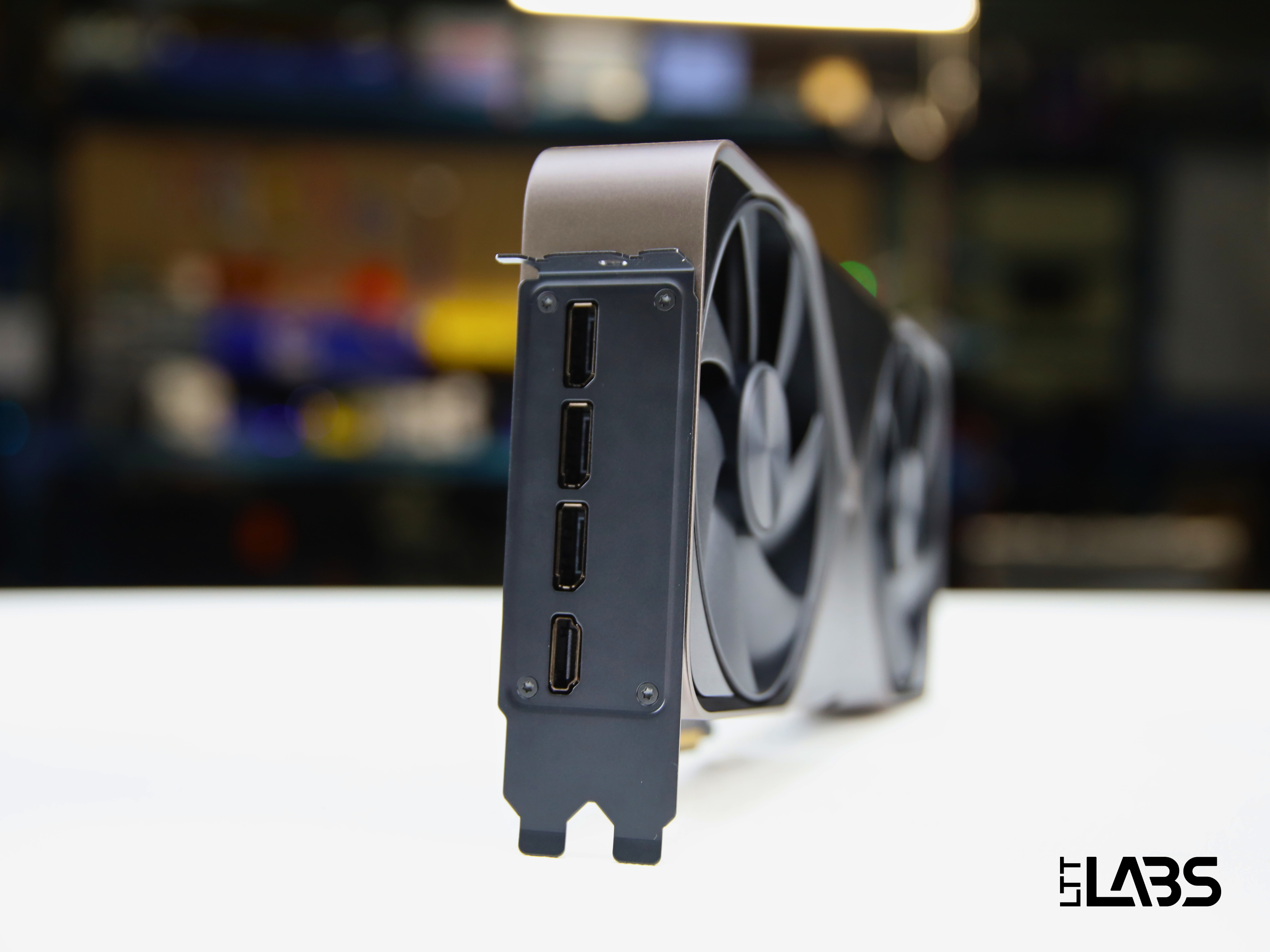 NVIDIA GeForce RTX 5080 Founders Edition | LTT Labs