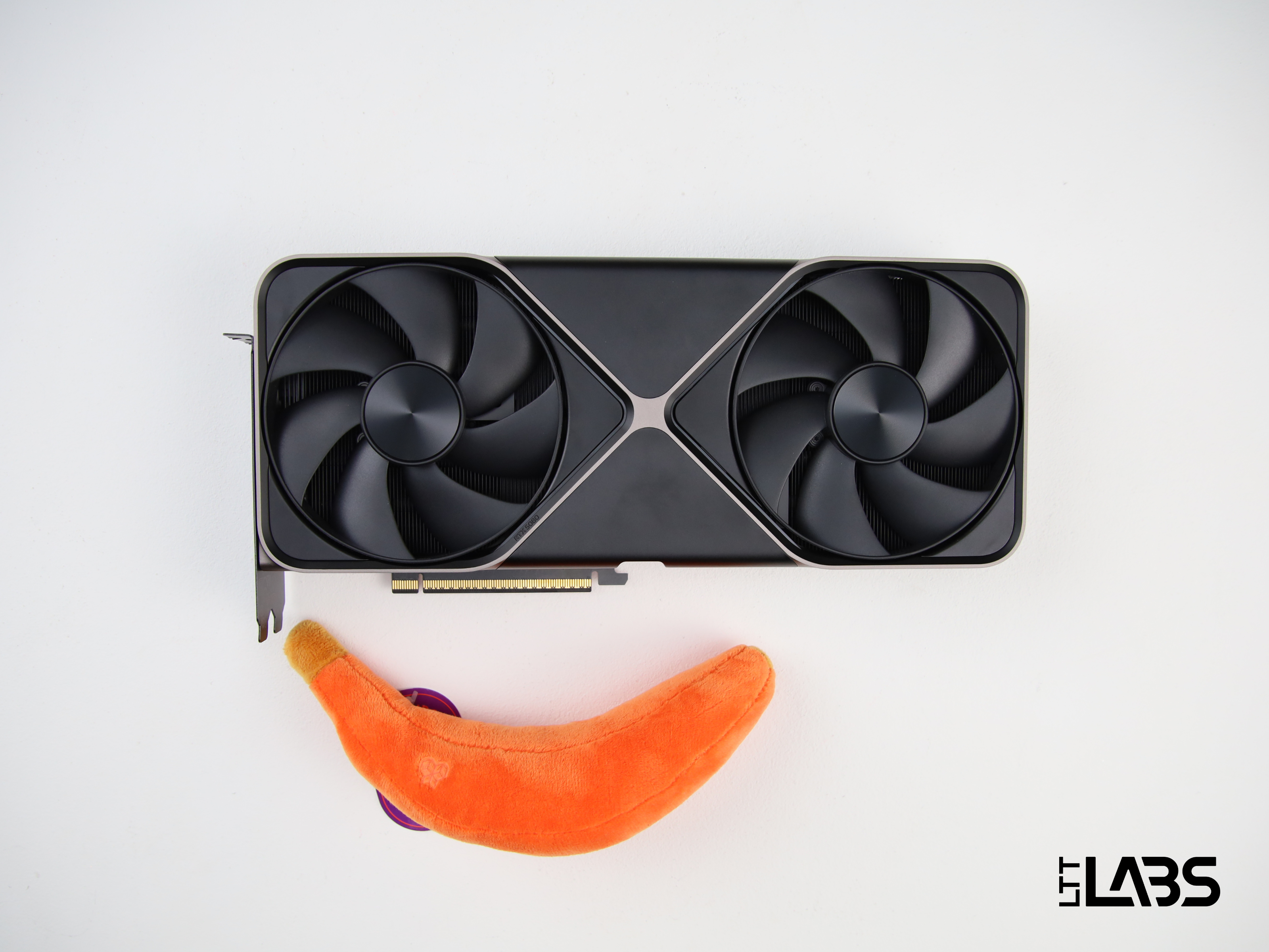 NVIDIA GeForce RTX 5080 Founders Edition | LTT Labs
