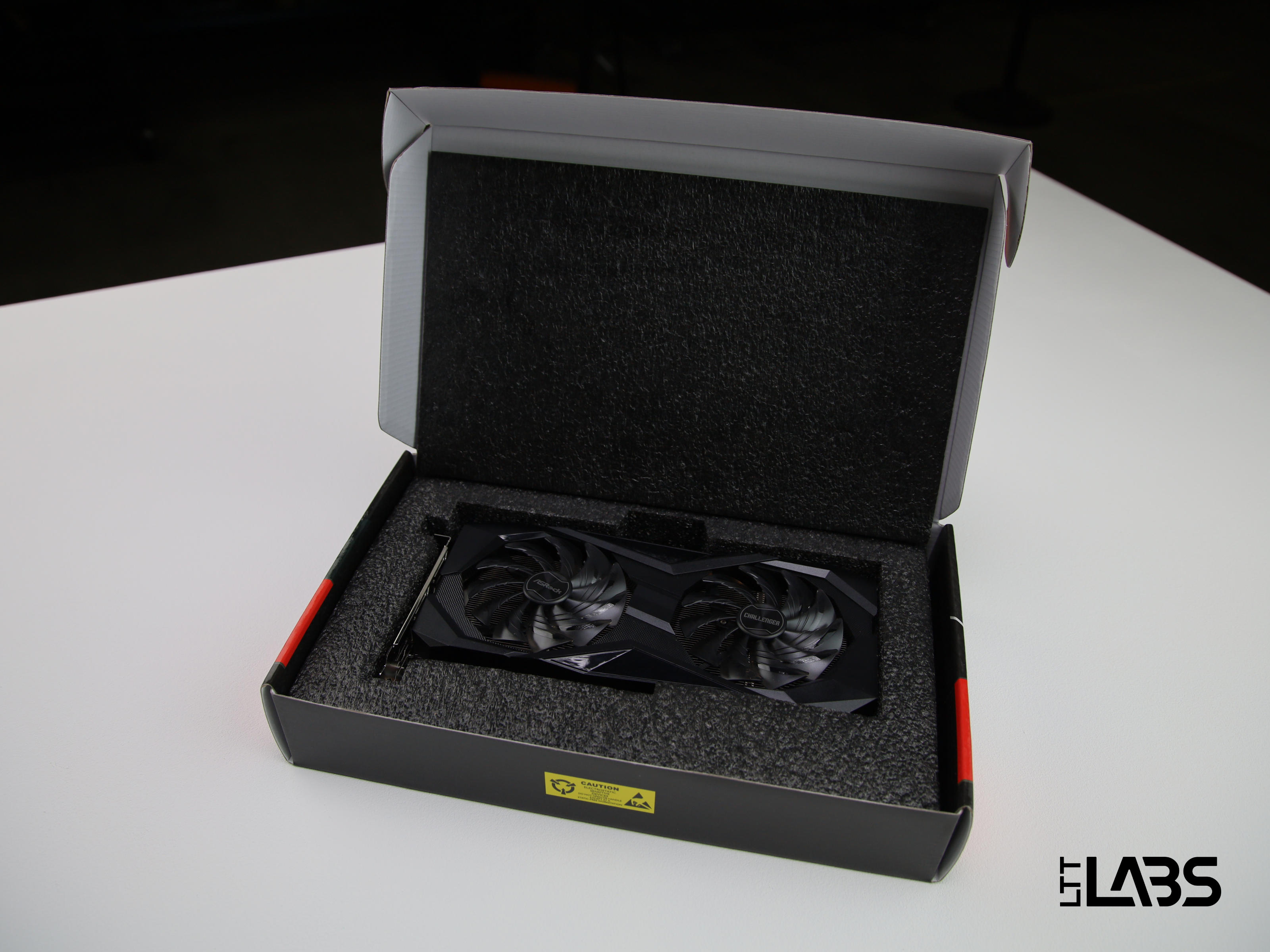 ASRock Radeon RX 6600 Challenger D 8GB | LTT Labs