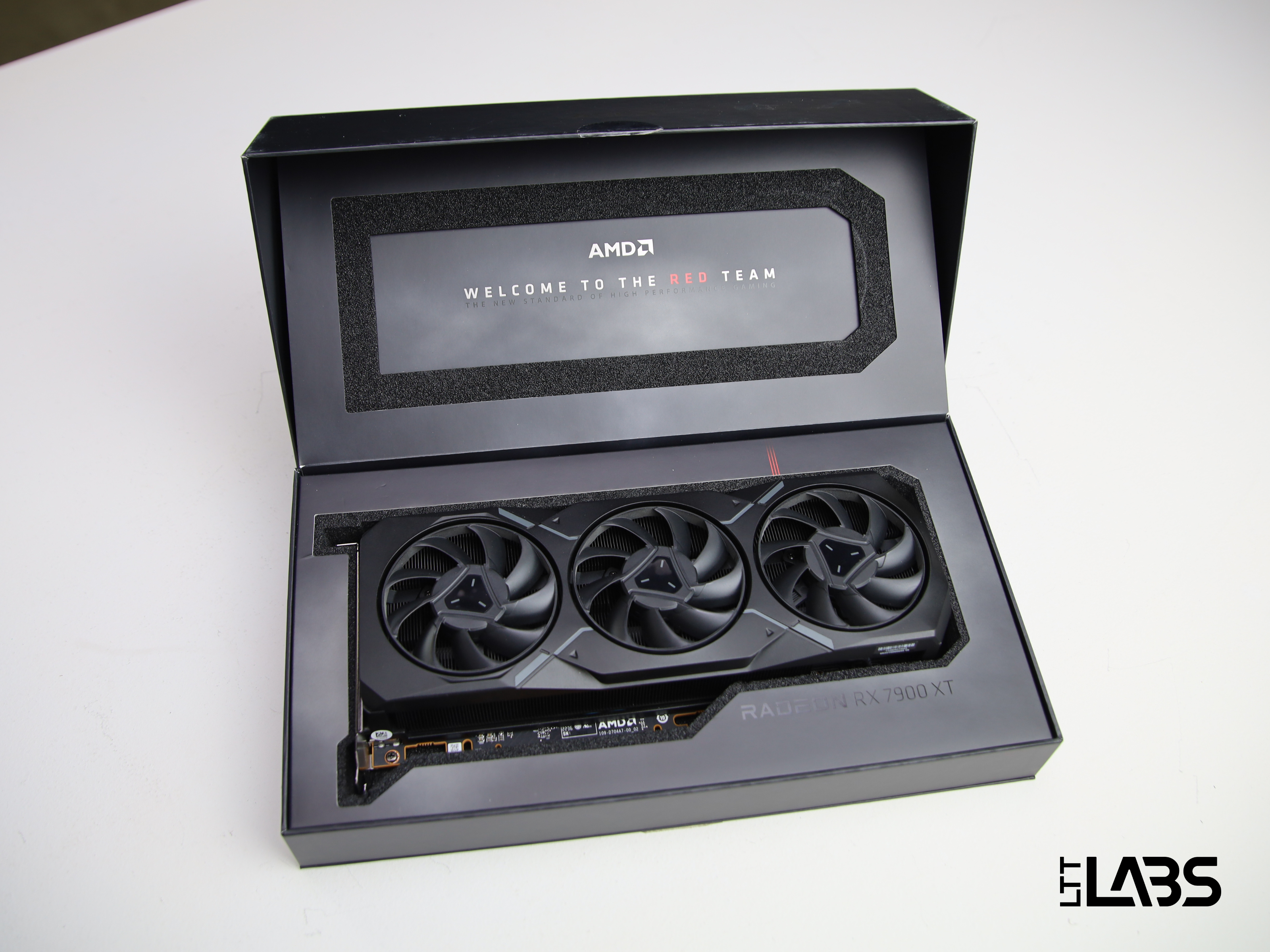 AMD Radeon RX 7900 XT | LTT Labs