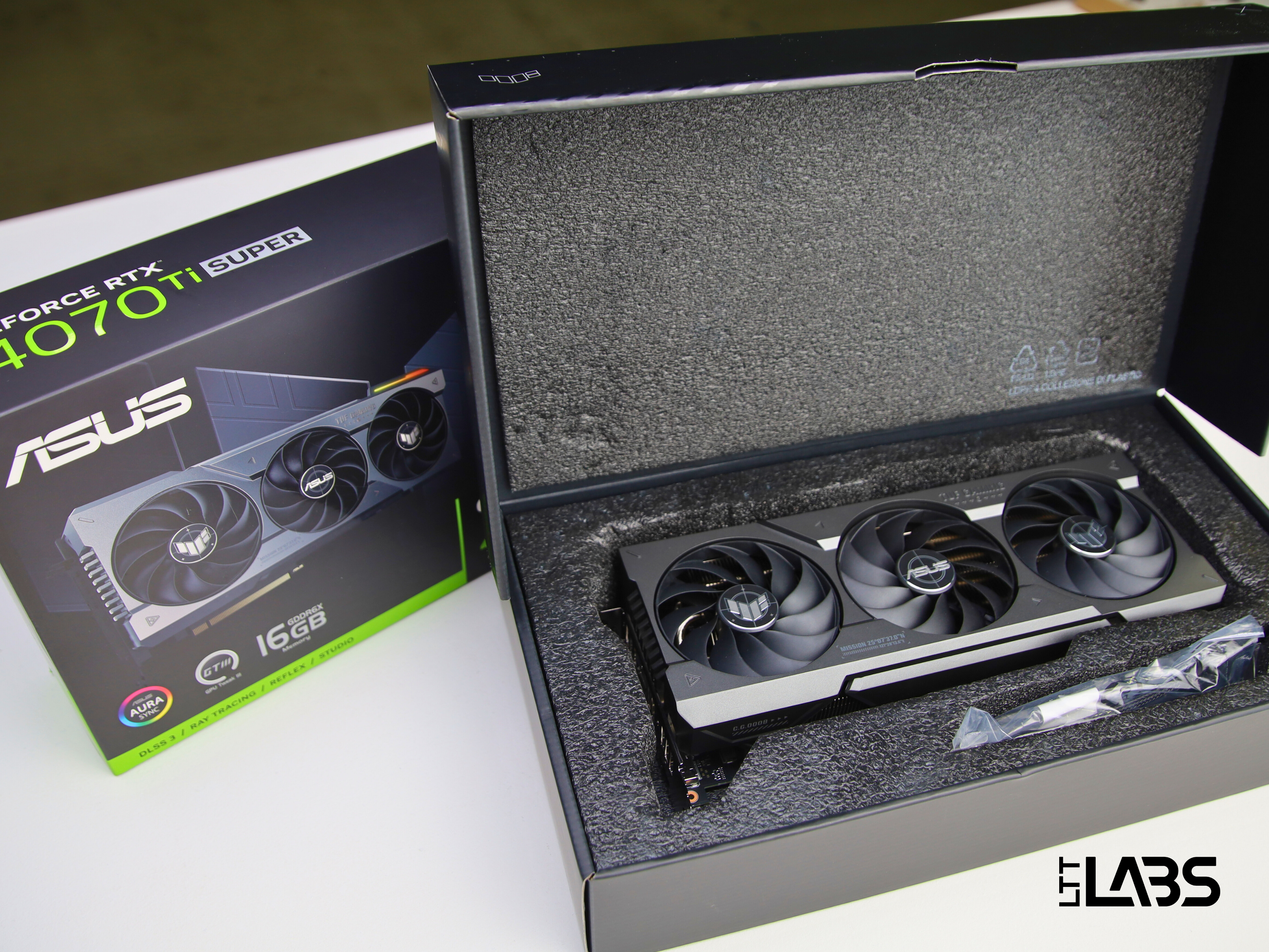 ASUS TUF Gaming RTX 4070 Ti SUPER 16 GB | LTT Labs