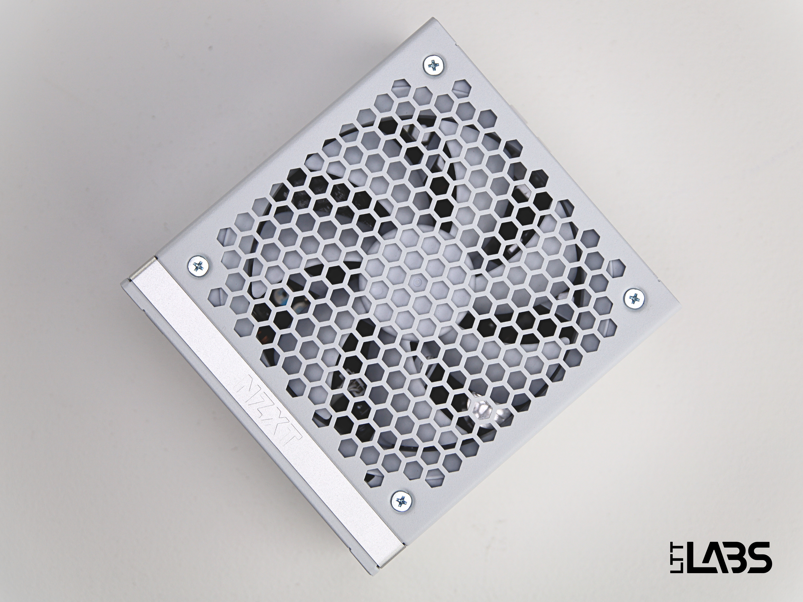 NZXT C850 Gold | LTT Labs