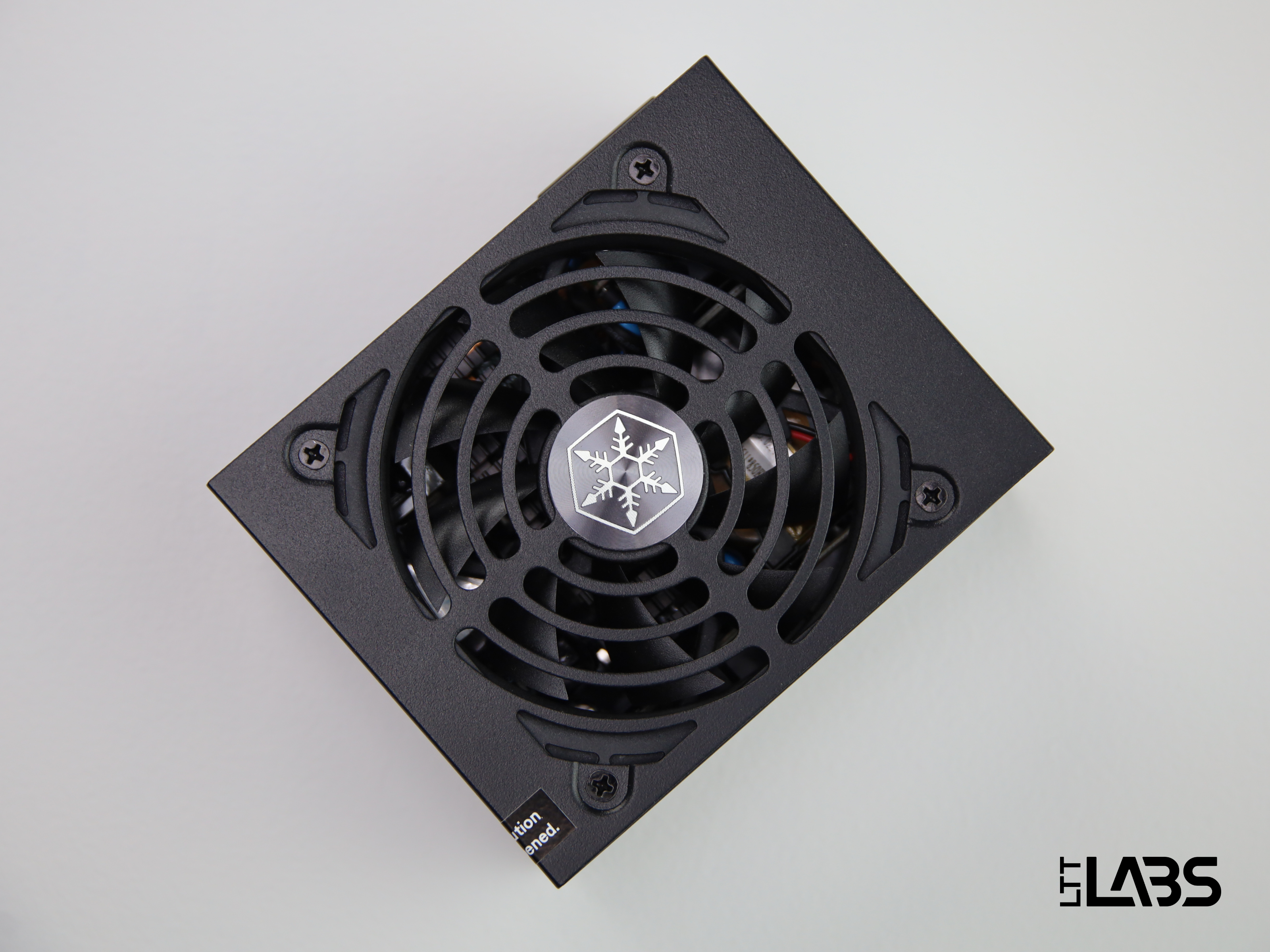 Seasonic Focus GX-850 ATX 3 vs Silverstone Extreme 850R | LTT Labs