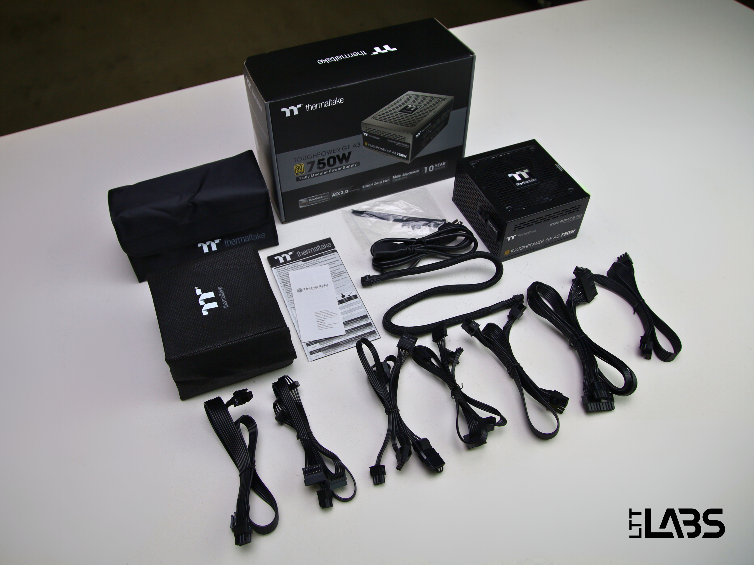 Thermaltake TOUGHPOWER GF A3 750W 本体 Thermaltake GF A3 750W | LTT Labs