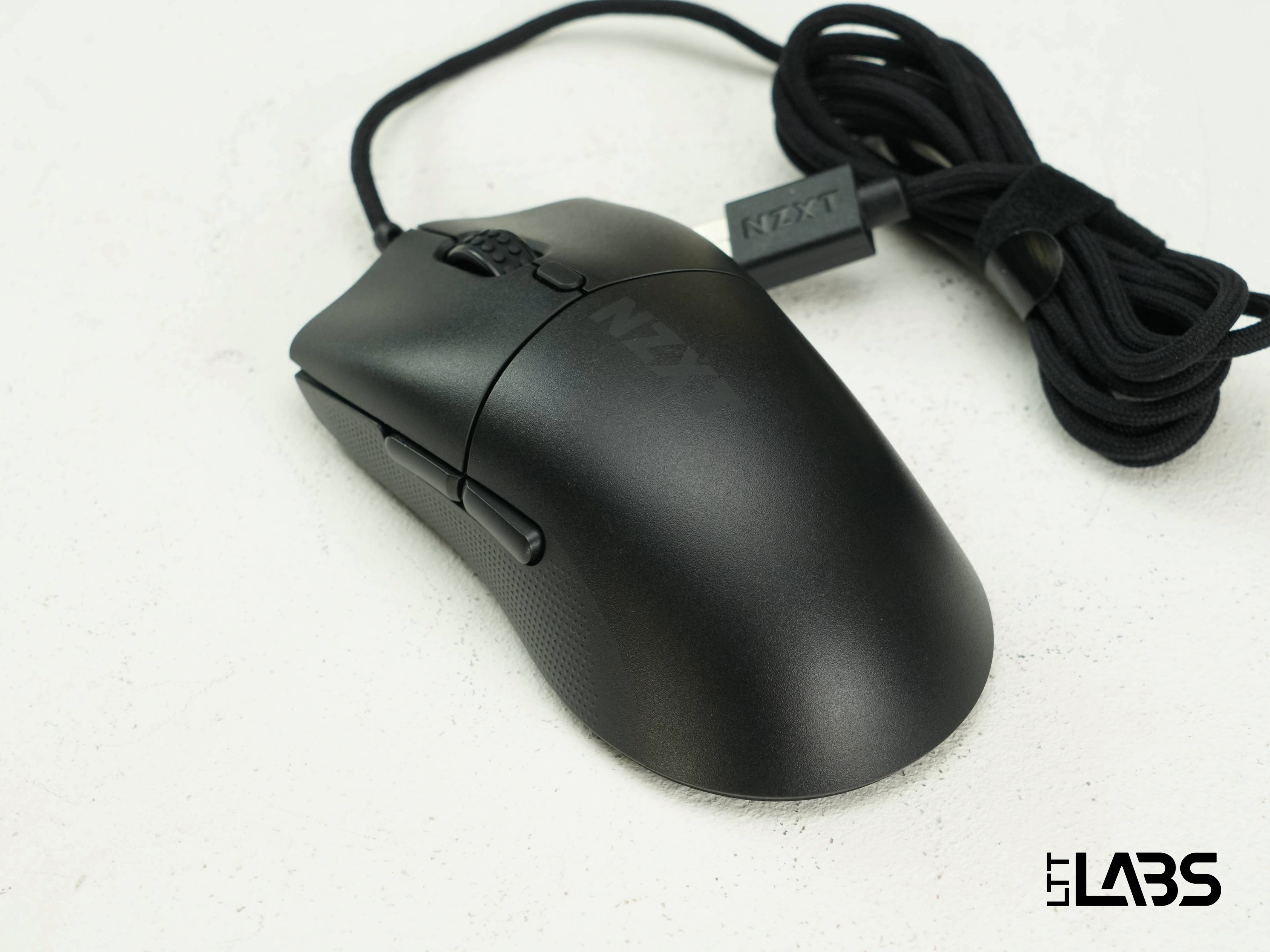 1749581850734-NZXT_Lift_2_Symm